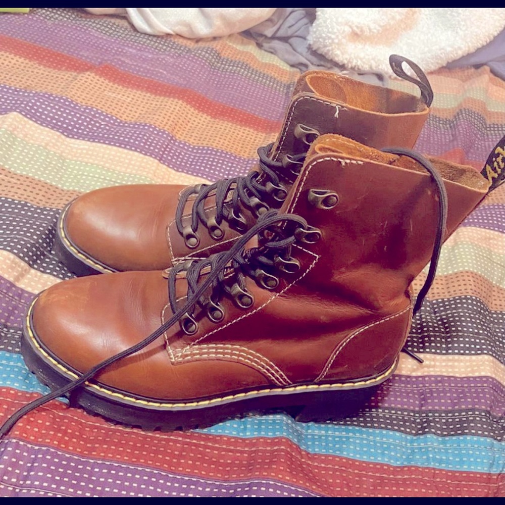Brown Leather Doc Martens - Women’s - size 8